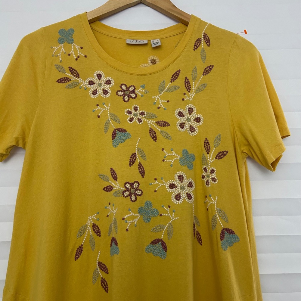 LOGO Lori Goldstein Mustard Yellow Floral Embroidered Sharkbite Boho Tunic Top M - Picture 3 of 7